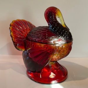 L. E., Smith vintage turkey dish